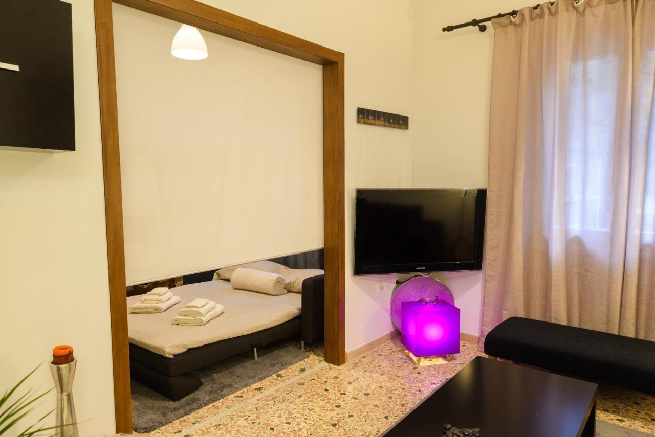 Belucky Apartments - Φio Athens Luaran gambar